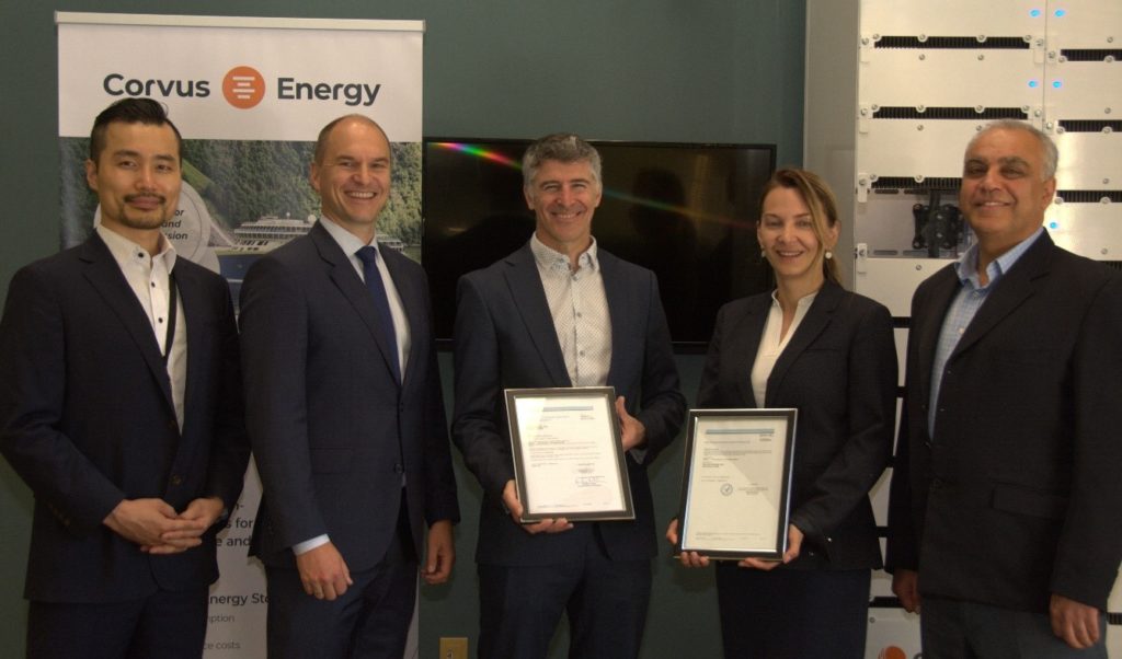 Corvus Energy employees receive certificate from DNV GL